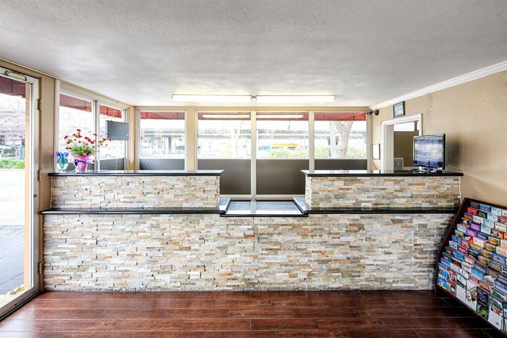 hotel image 14