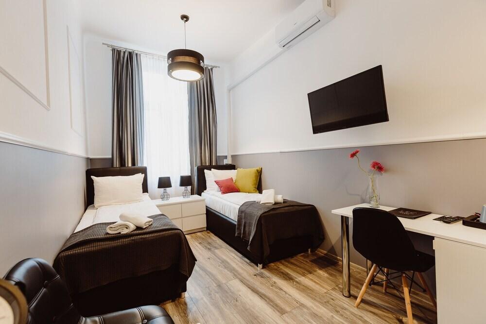 hotel image 13