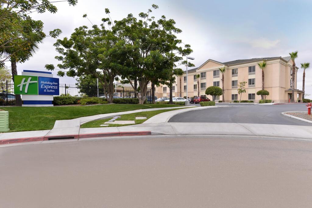 hotel image 8