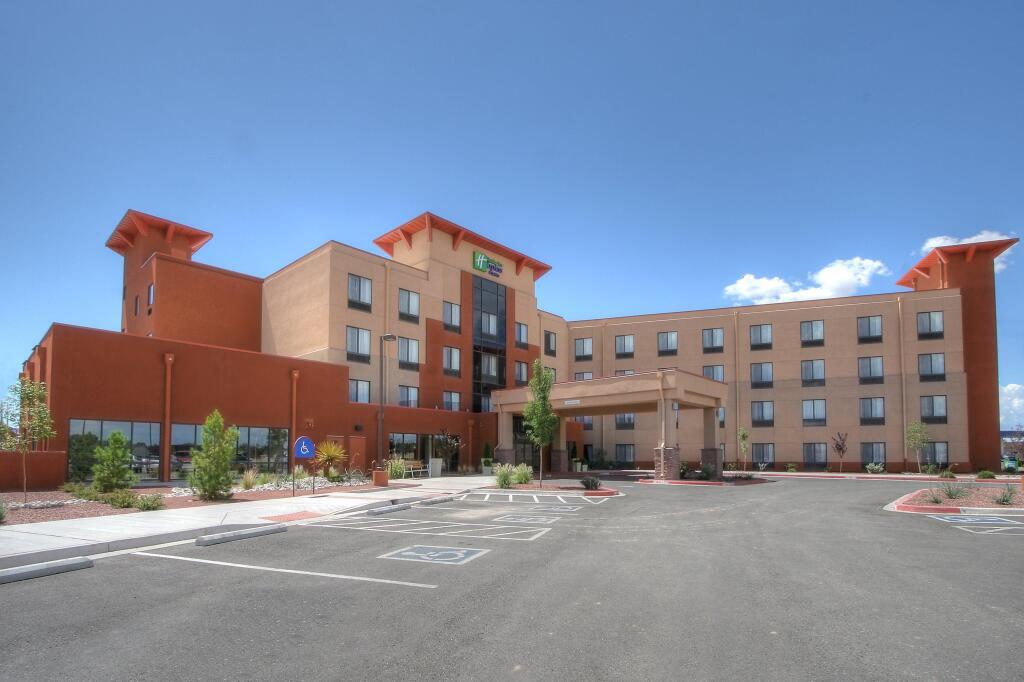 hotel image 10