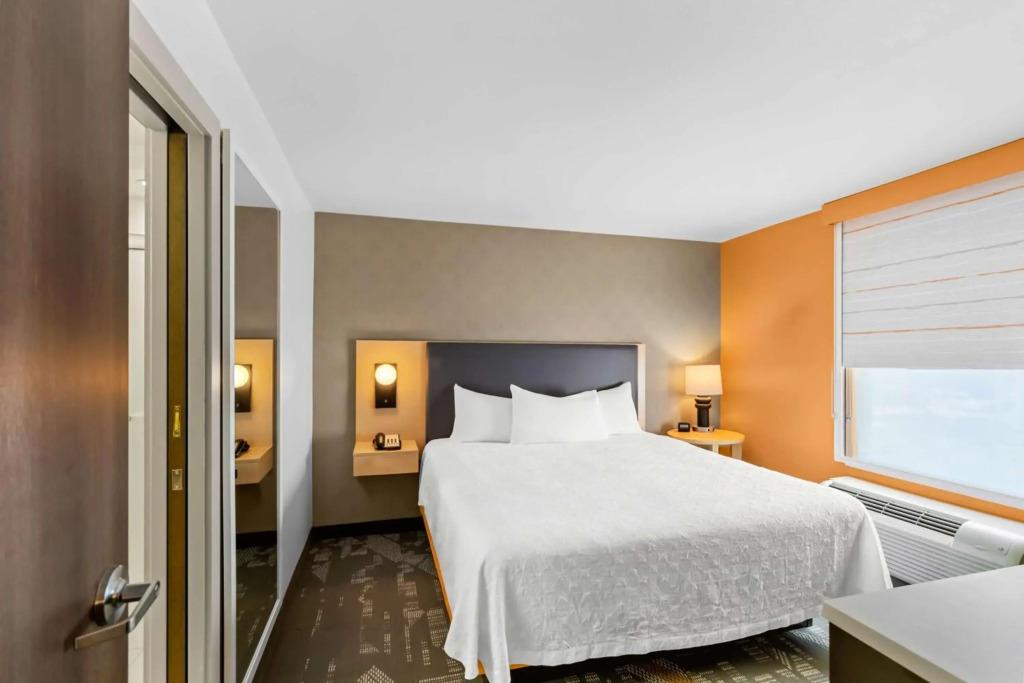 hotel image 13