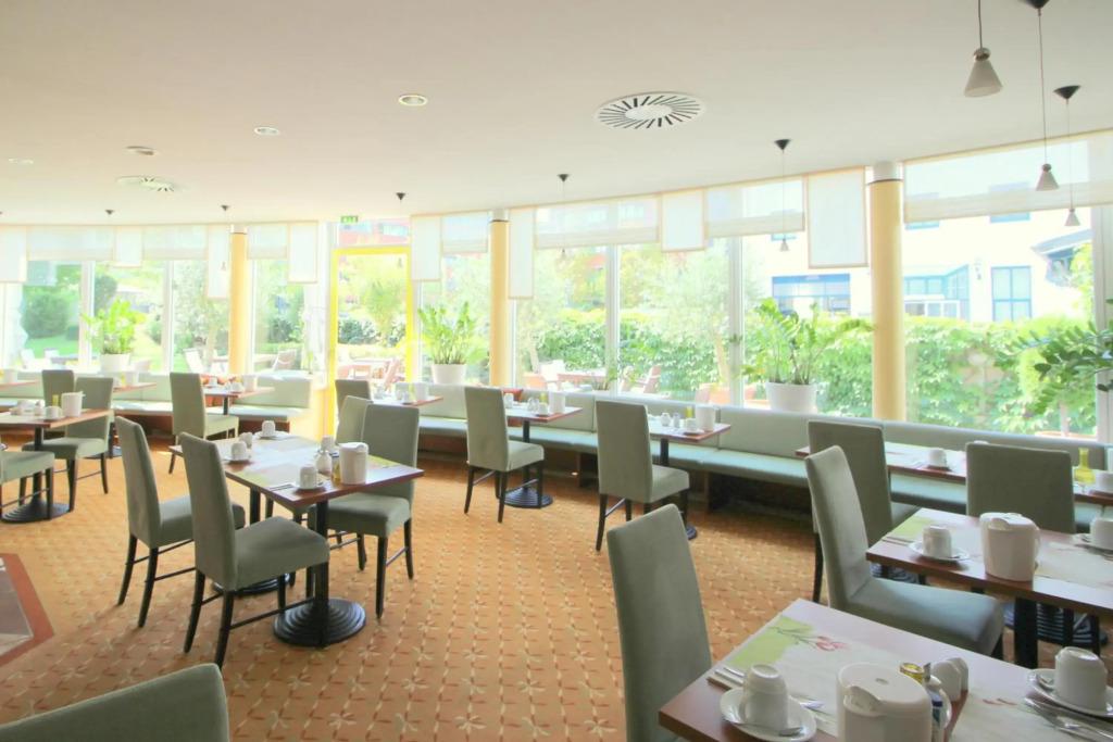 hotel image 10