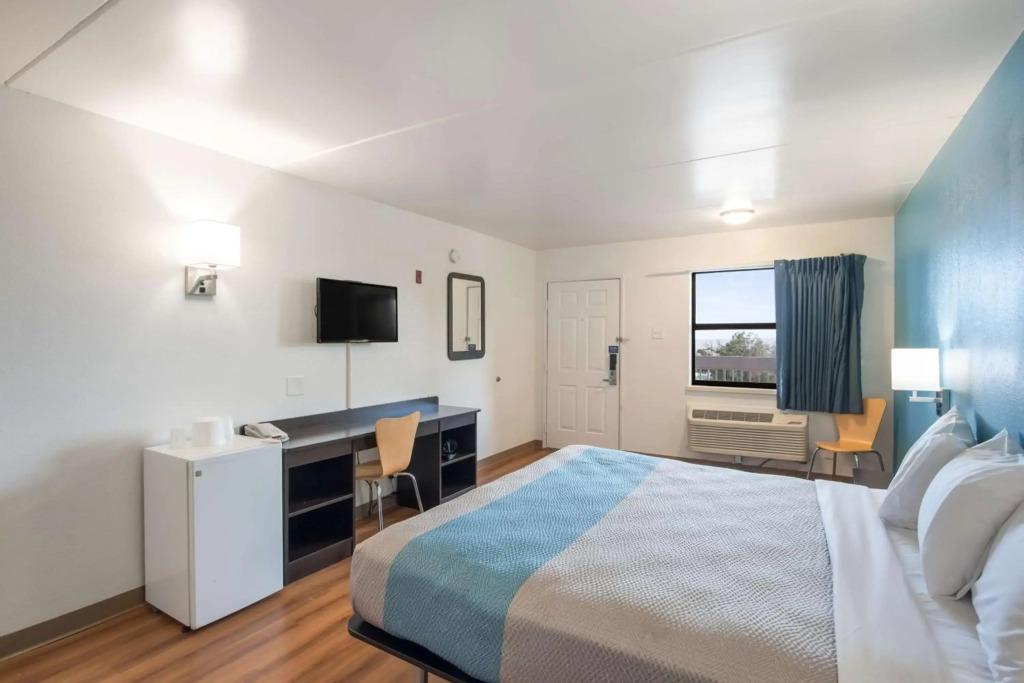 hotel image 12
