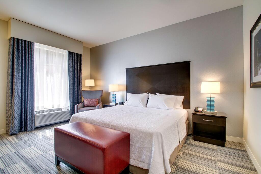 hotel image 16