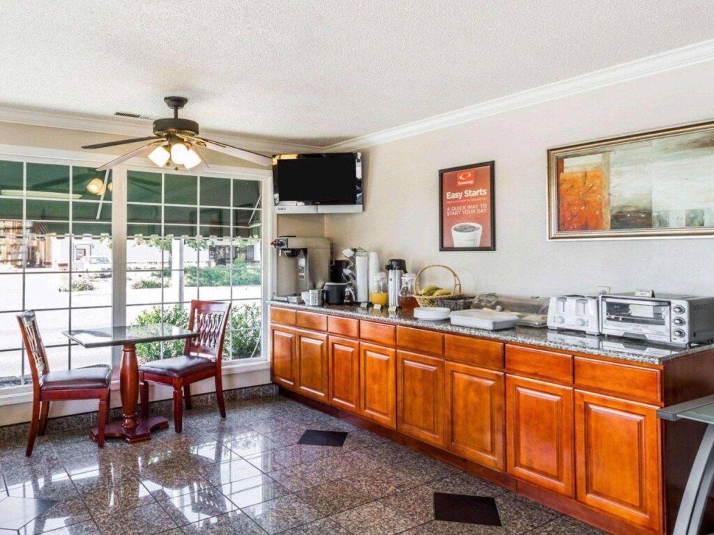 hotel image 16