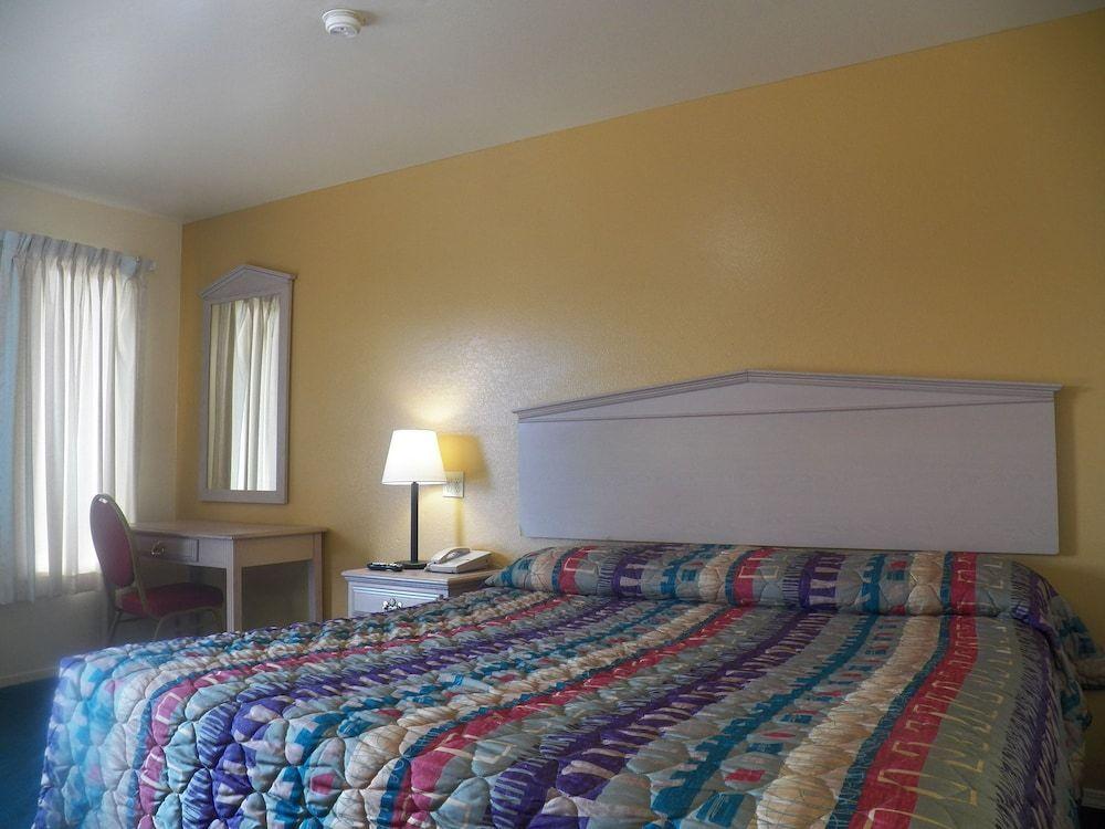 hotel image 12