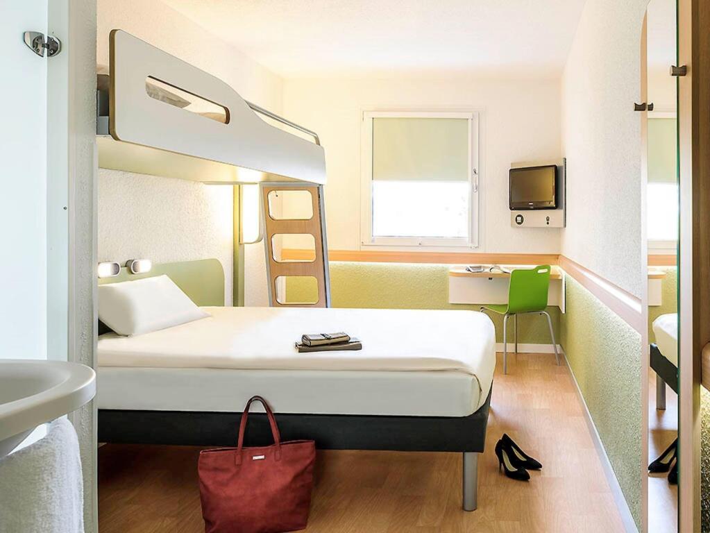 hotel image 9