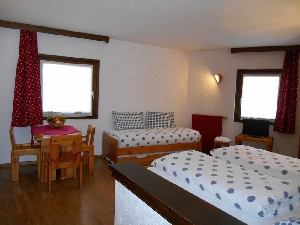 hotel image 12