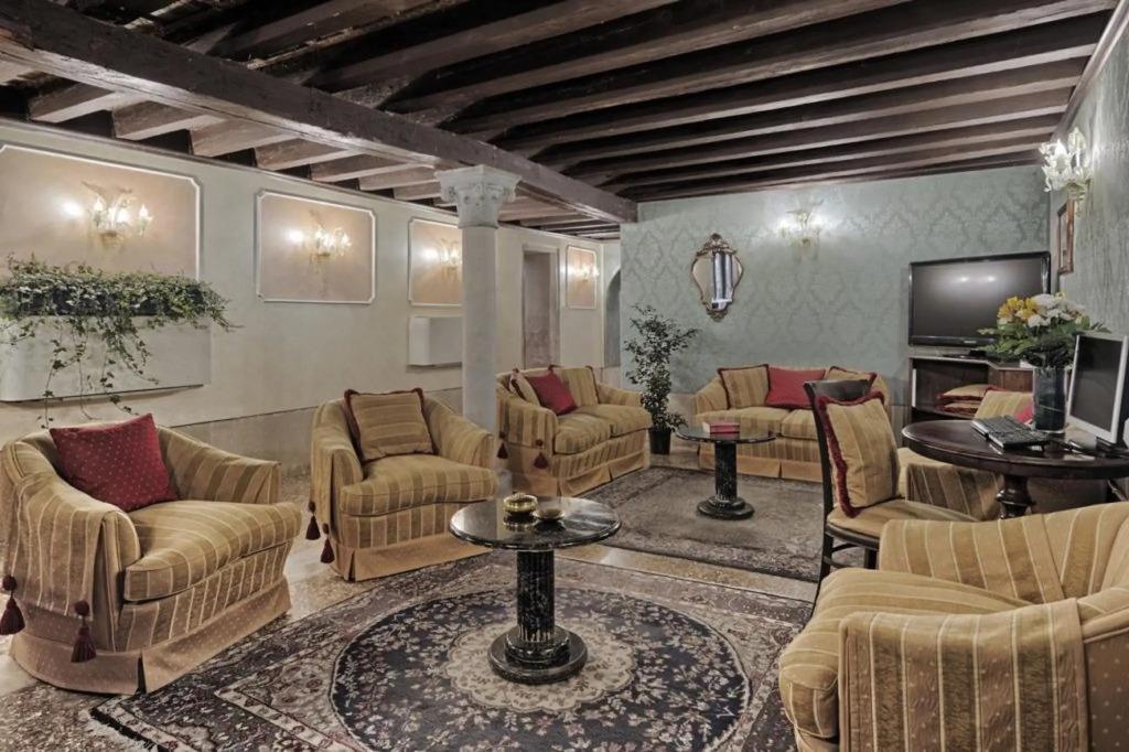 hotel image 17