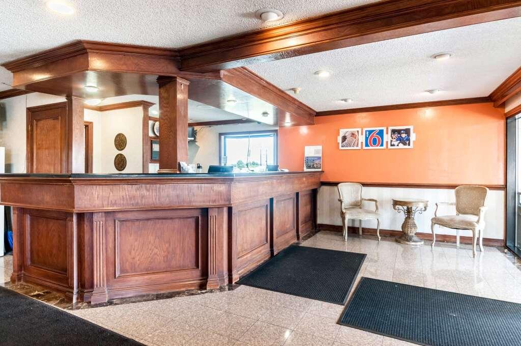 hotel image 13