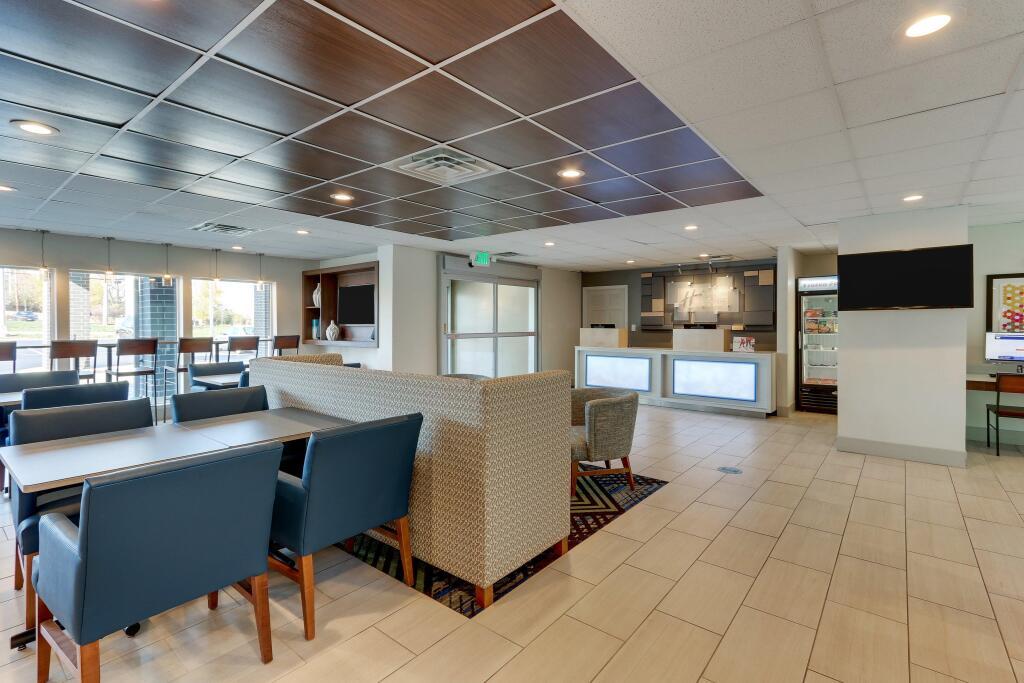 hotel image 9