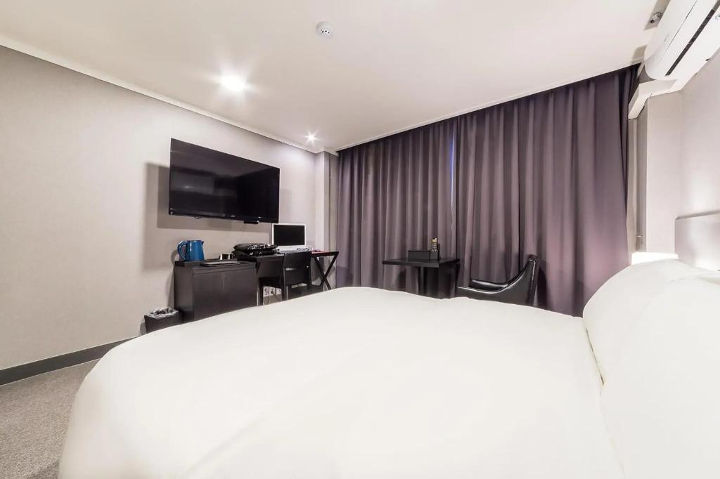 hotel image 13