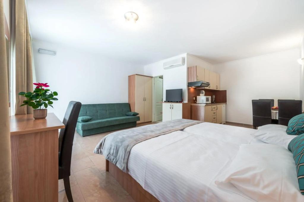 hotel image 18
