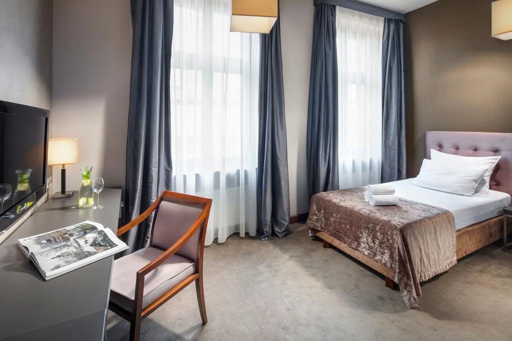 hotel image 13