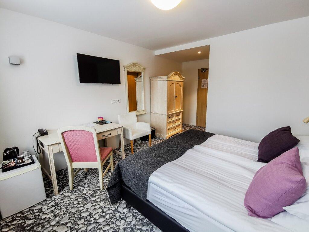 hotel image 13
