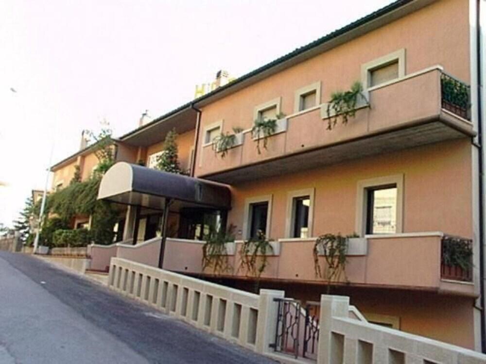 hotel image 10