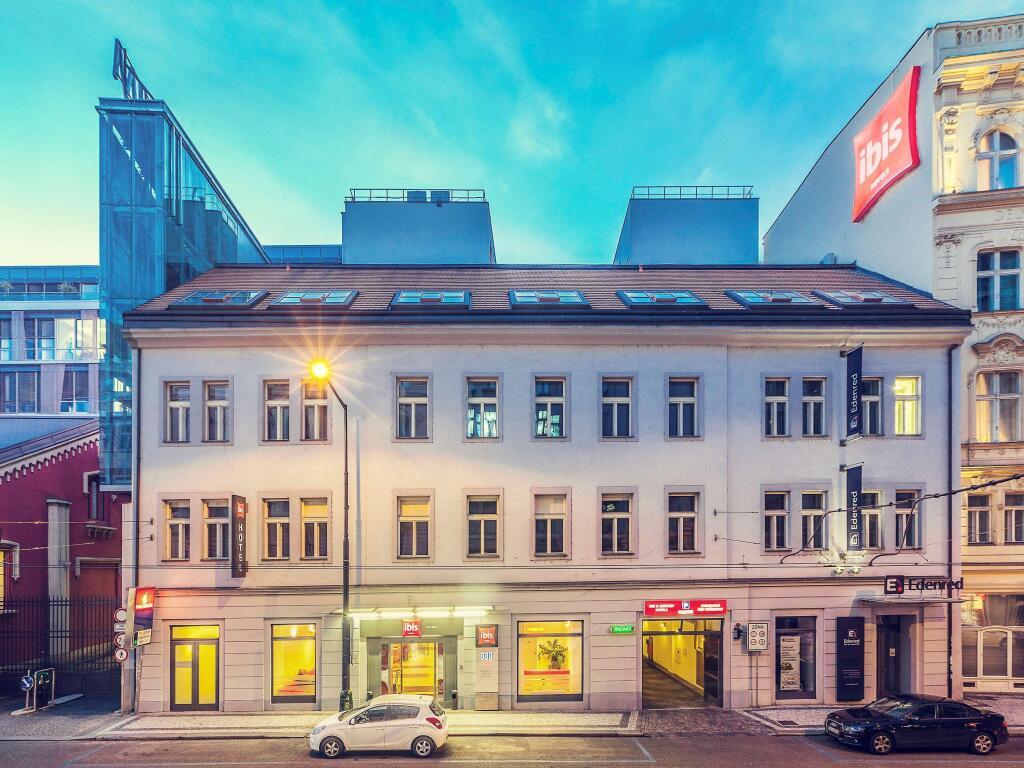 hotel image 10