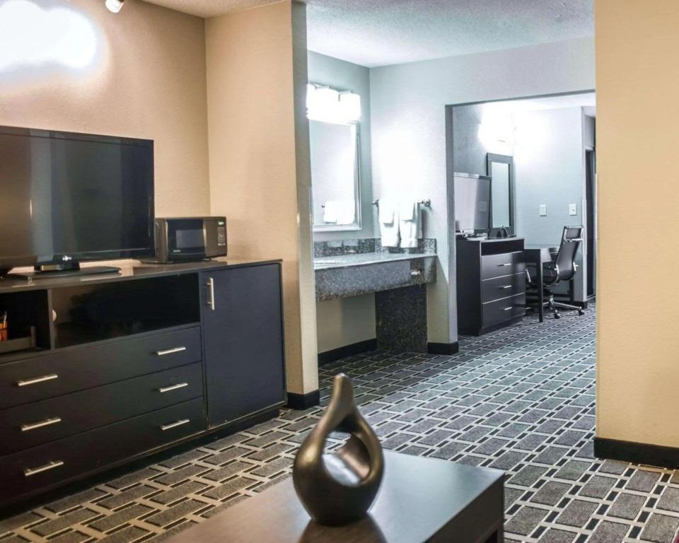 hotel image 9