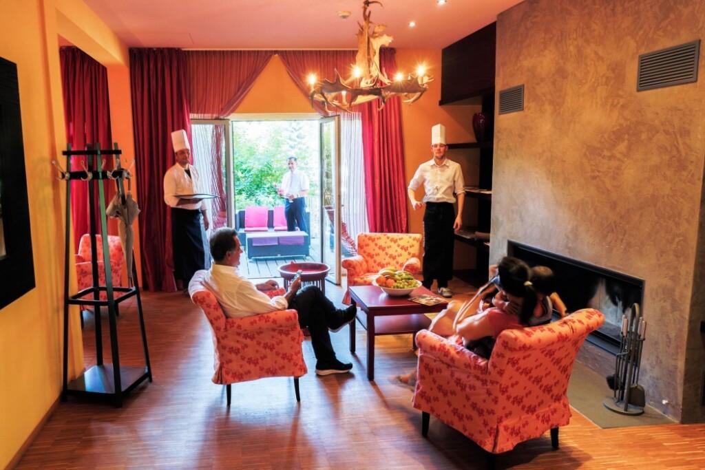 hotel image 16