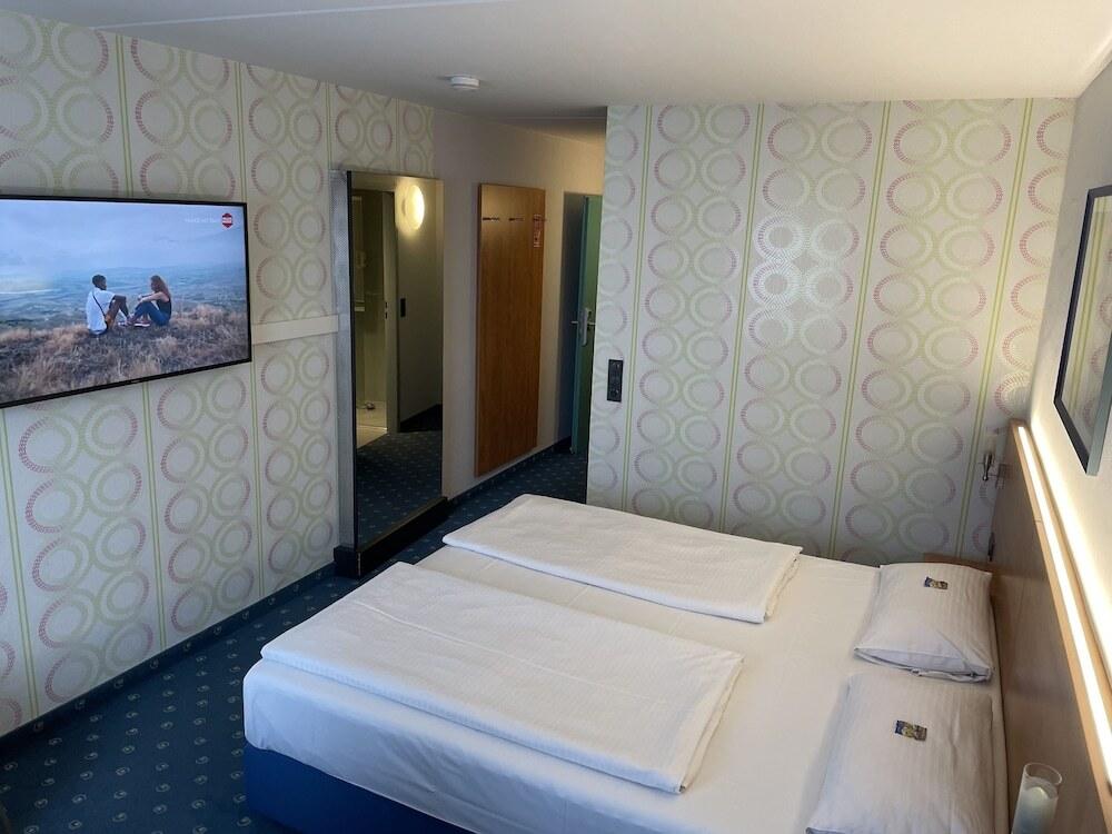hotel image 12