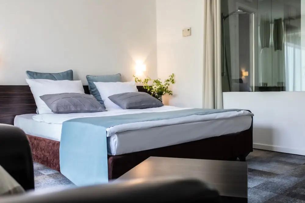 hotel image 16