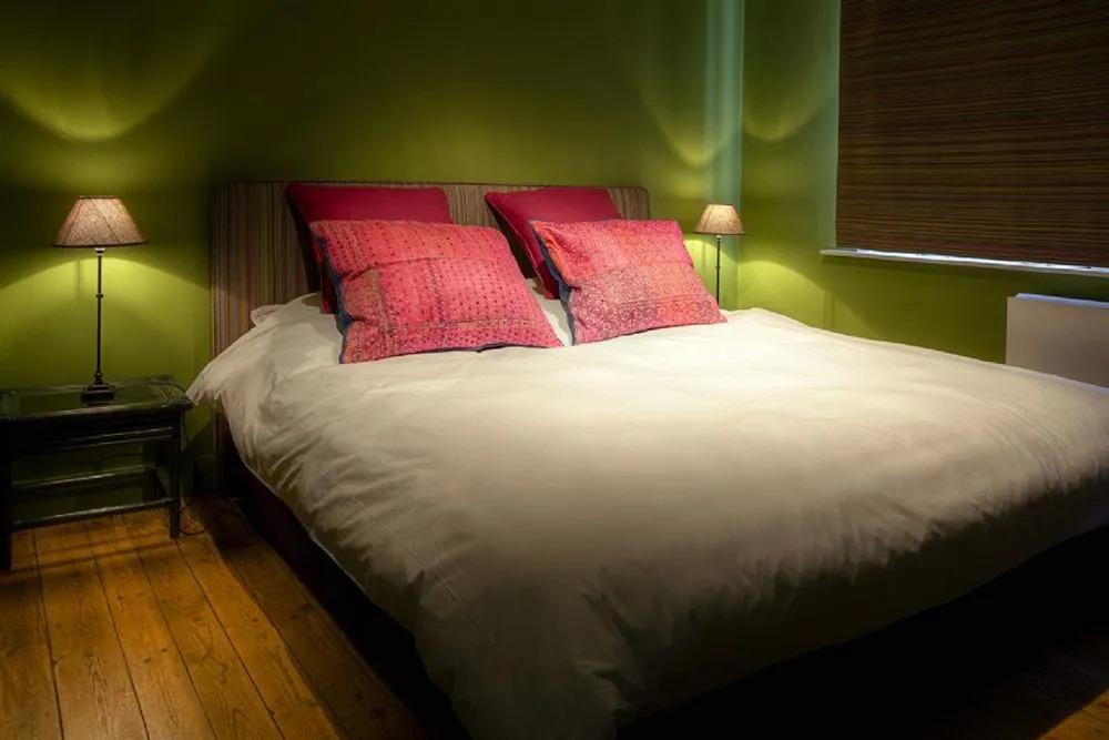 hotel image 16