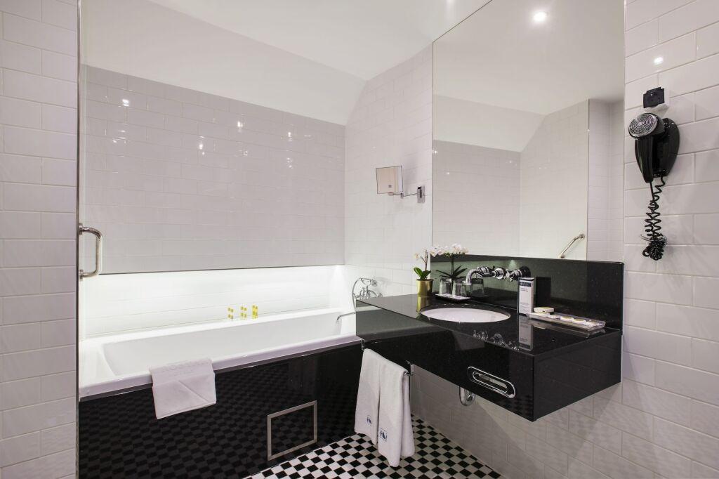 hotel image 13