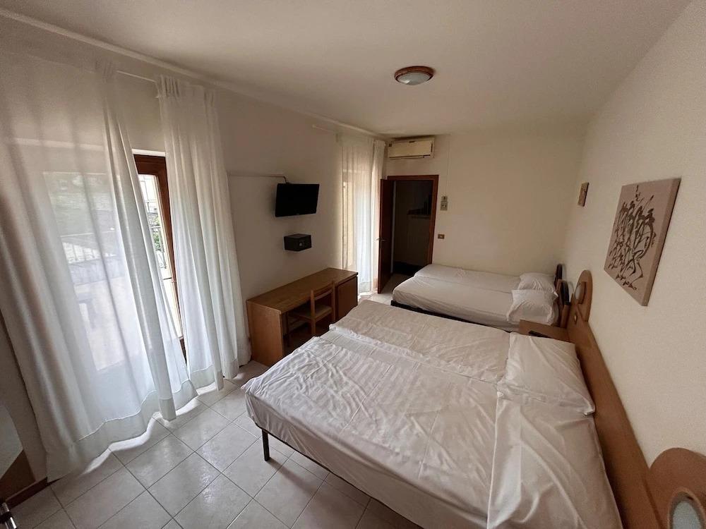 hotel image 16