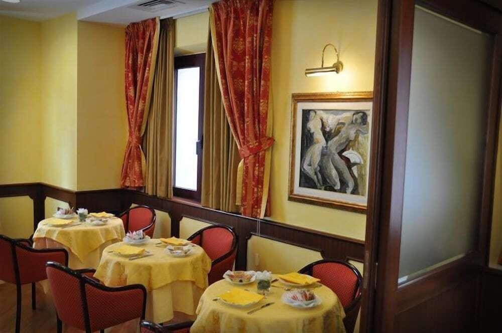 hotel image 10