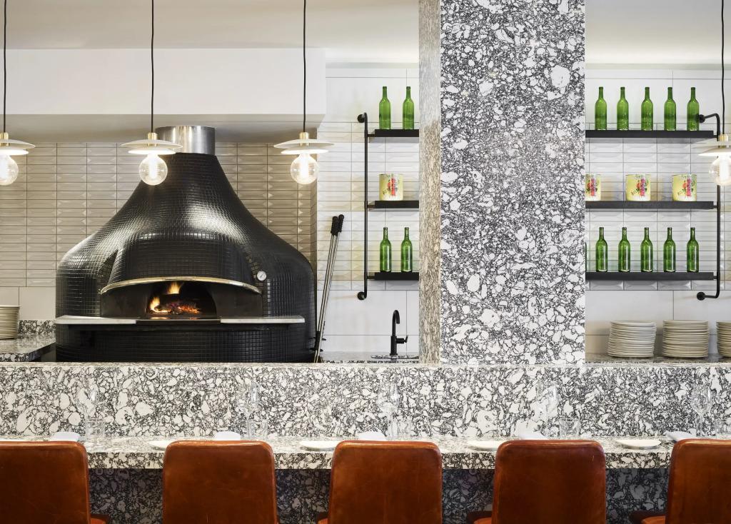 hotel image 10