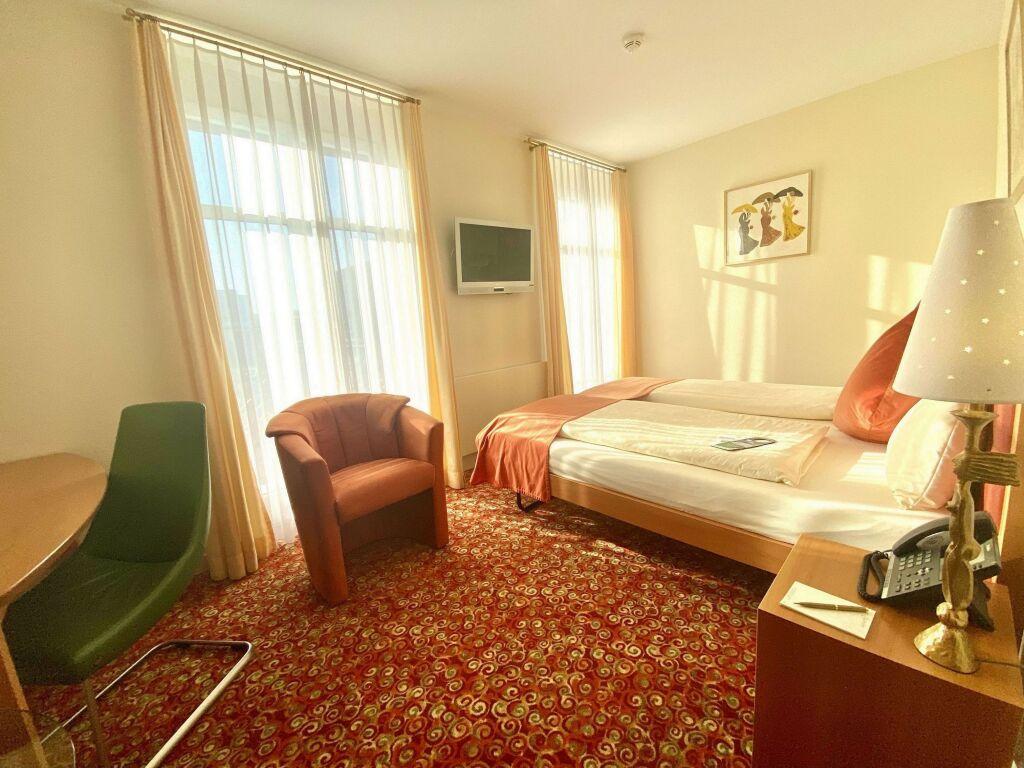 hotel image 8