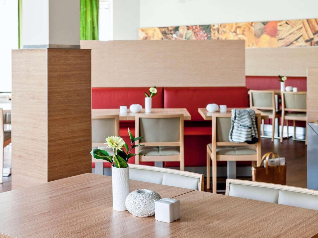 hotel image 11