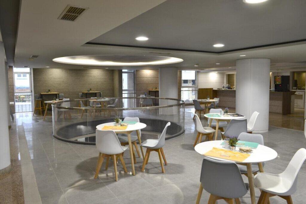 hotel image 9