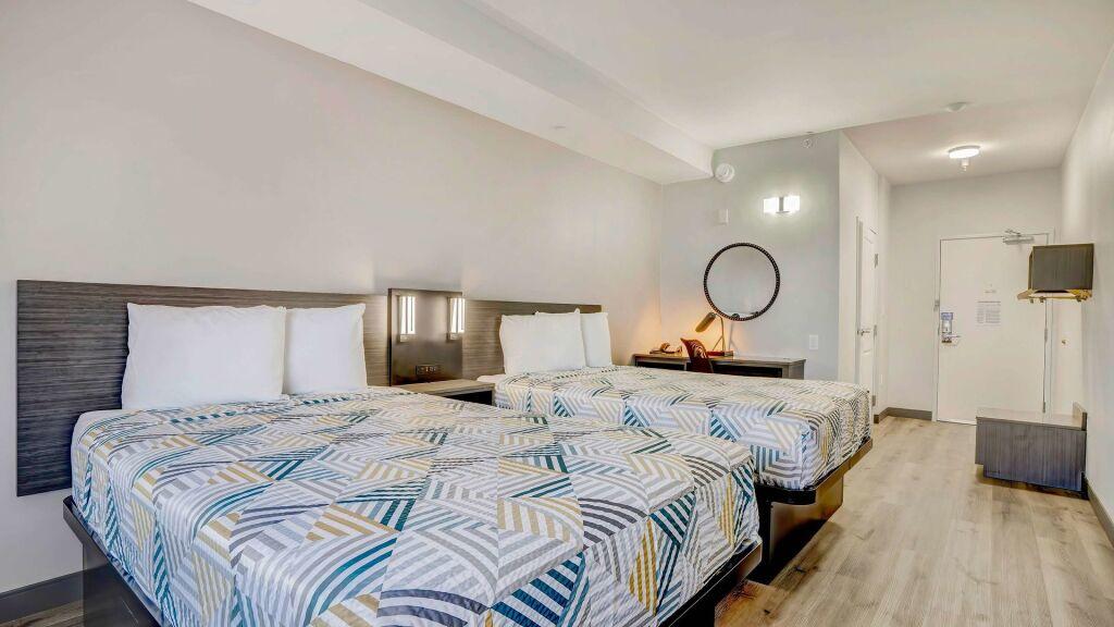 hotel image 13