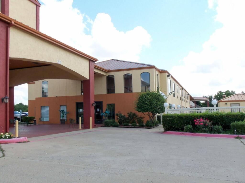 hotel image 13