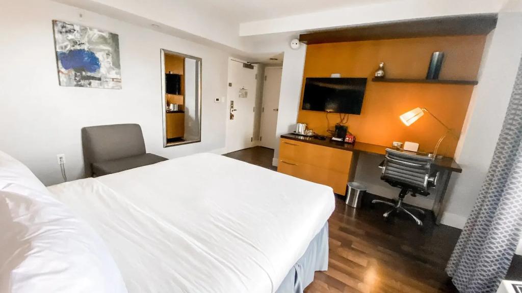 hotel image 18
