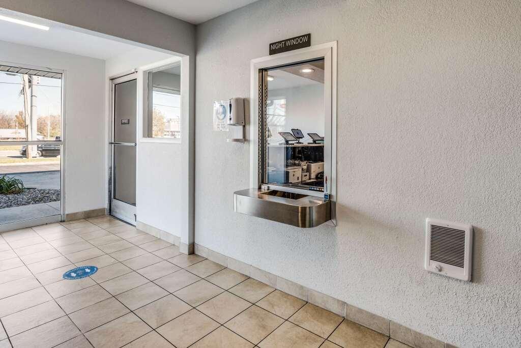 hotel image 12