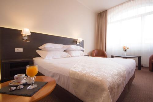 hotel image 13