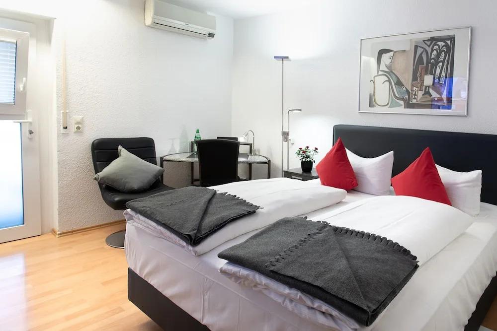 hotel image 16