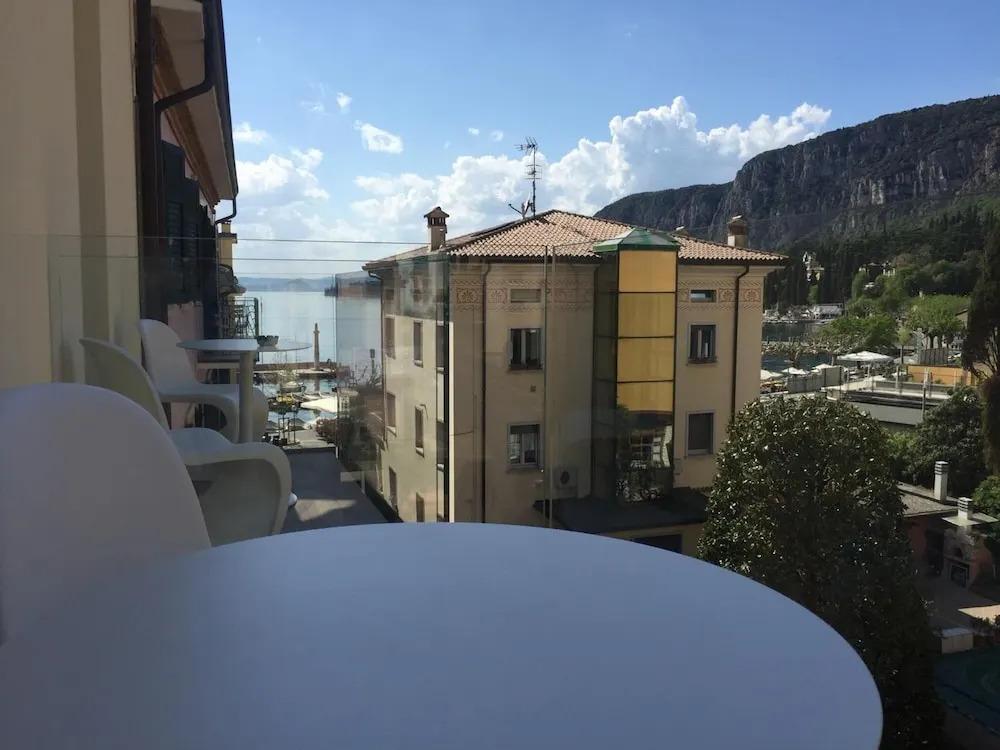 hotel image 10