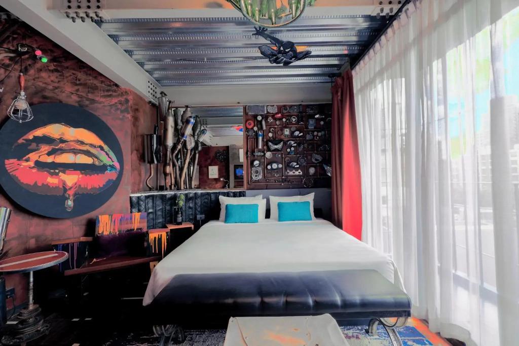 hotel