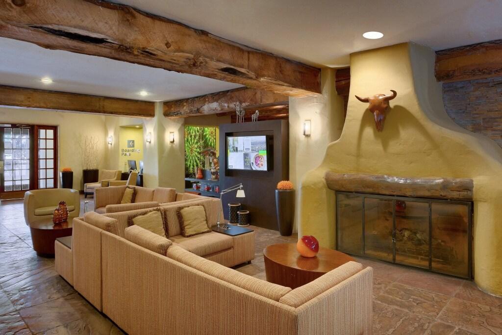 hotel image 10