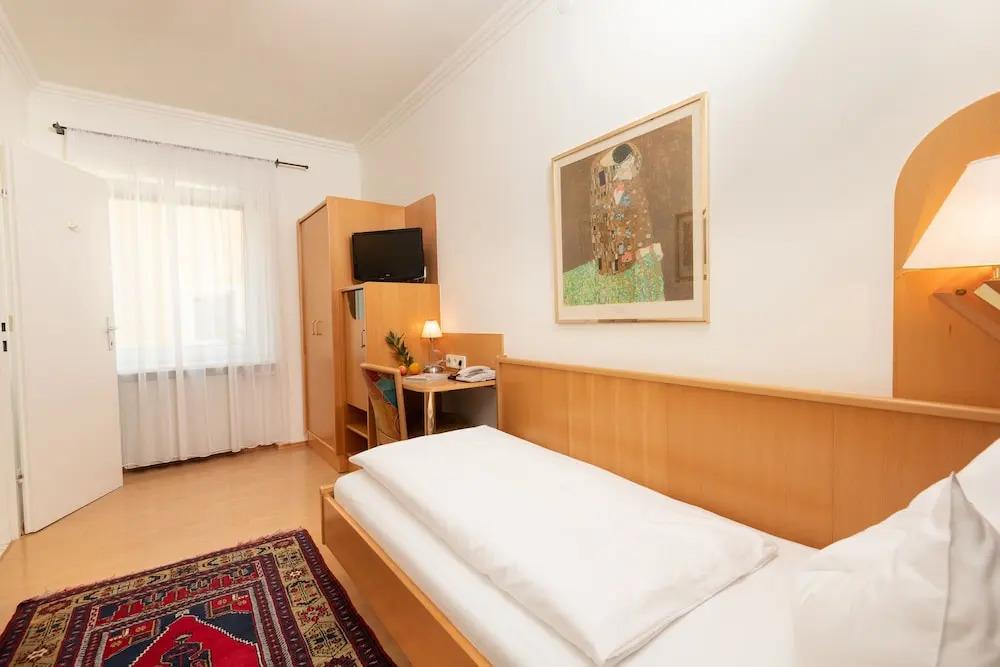 hotel image 18