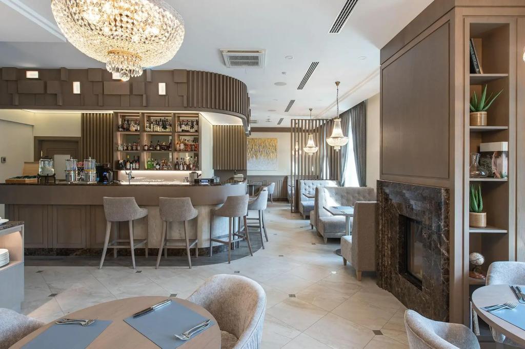 hotel image 10