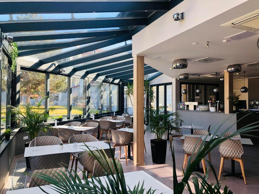 hotel image 10