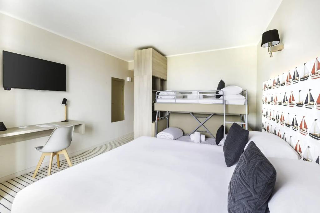 hotel image 12