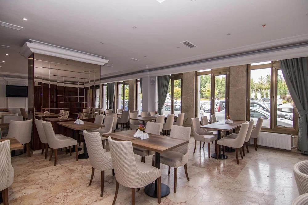 hotel image 10