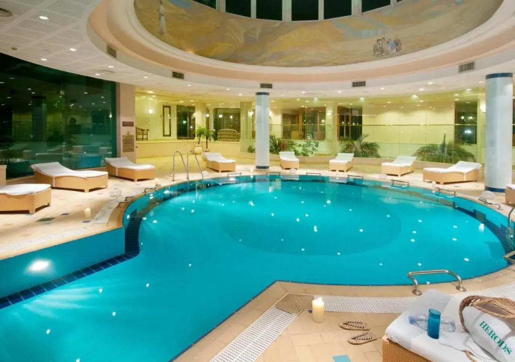 hotel image 8