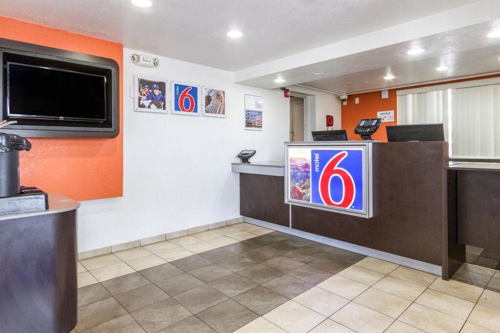 hotel image 16