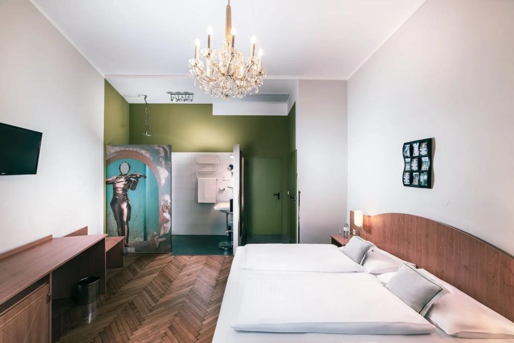 hotel image 32